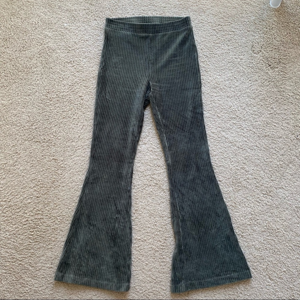 American Eagle Olive Green Velour Flare Pants, Size Small